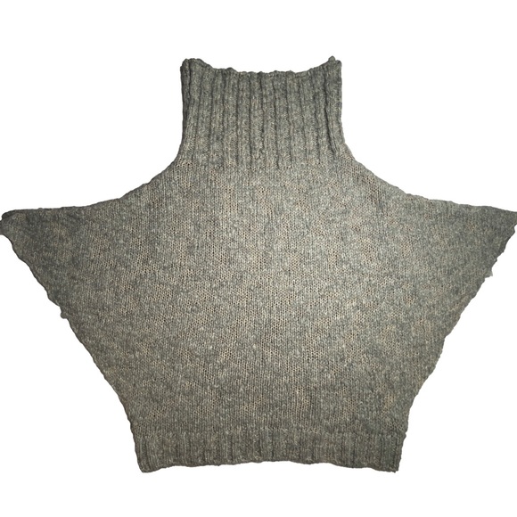 MISS SIXTY Sweater Cape - Picture 6 of 10